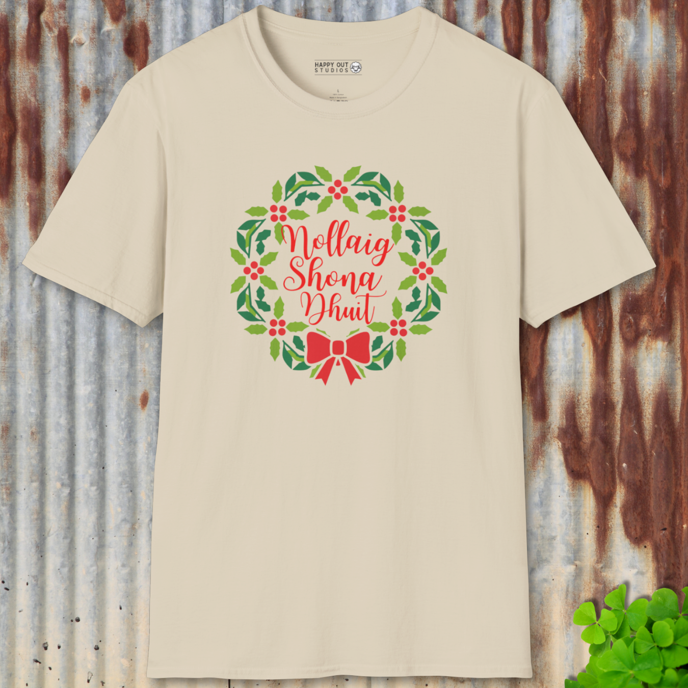 Nollaig Shona Wreath Tee
