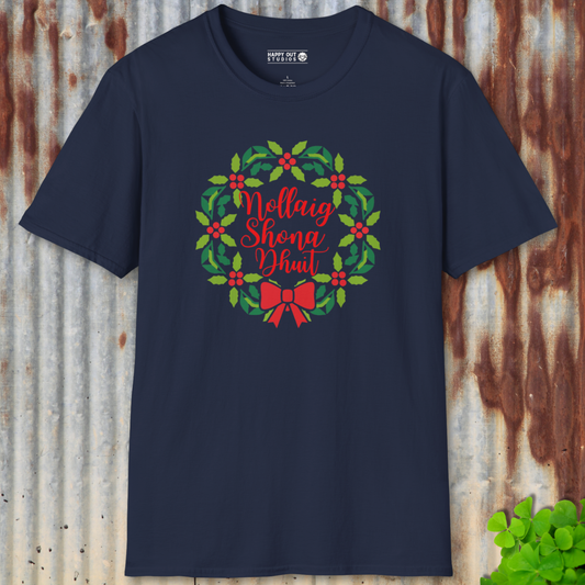 Nollaig Shona Wreath Tee