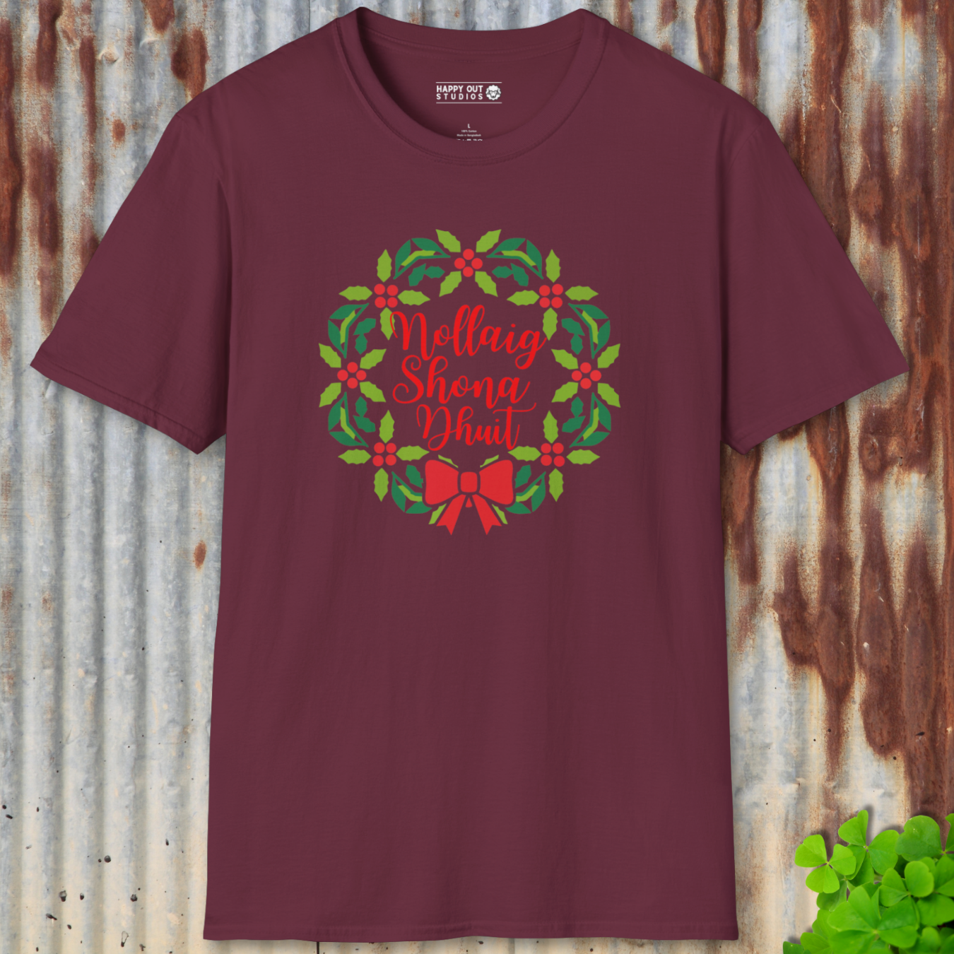 Nollaig Shona Wreath Tee